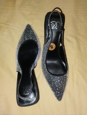 Women's Pointed Slingback Flats with Crystal Detail - Black/Silver